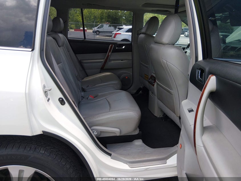2012 Toyota Highlander VIN 5TDYK3EH5CS084783 IAAI salvage auction — FRONT & REAR, Rebuildable (Florida), sold $3,350 on 2026-07-14 (photo 8)