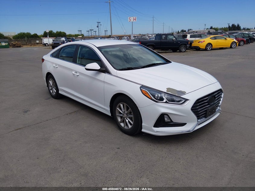 2018 Hyundai Sonata VIN 5NPE24AA8JH700688 — IAAI salvage auction photo