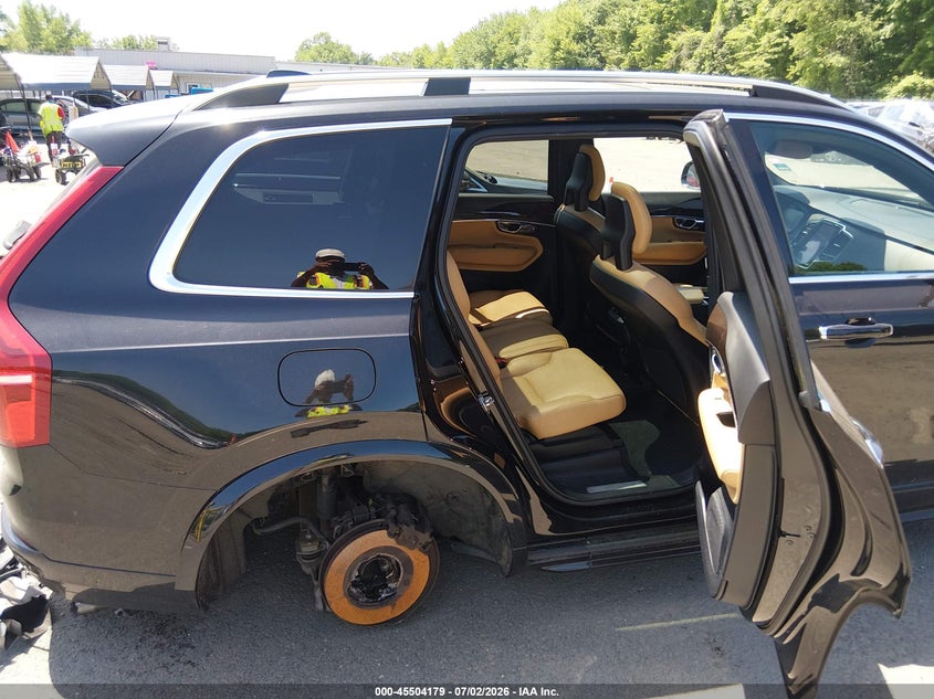 2016 Volvo Xc90 VIN YV4A22PK9G1045229 IAAI salvage auction — SIDE, Wait Title, sold $2,850 on 2026-08-09 (photo 8)