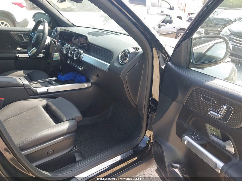 2024 Mercedes-benz Glb VIN W1N4M4HBXRW372029 IAAI salvage auction — FRONT END, Salvage Title, sold $13,200 on 2026-08-26 (photo 5)