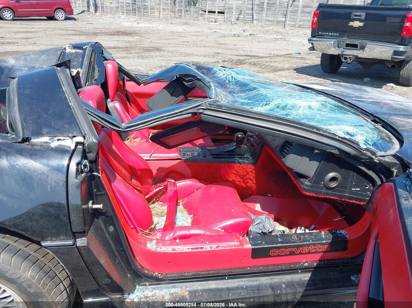 1987 Chevrolet Corvette VIN 1G1YY2187H5123281 IAAI salvage auction — ROOF, Clear (Massachusetts), sold $975 on 2026-07-12 (photo 5)