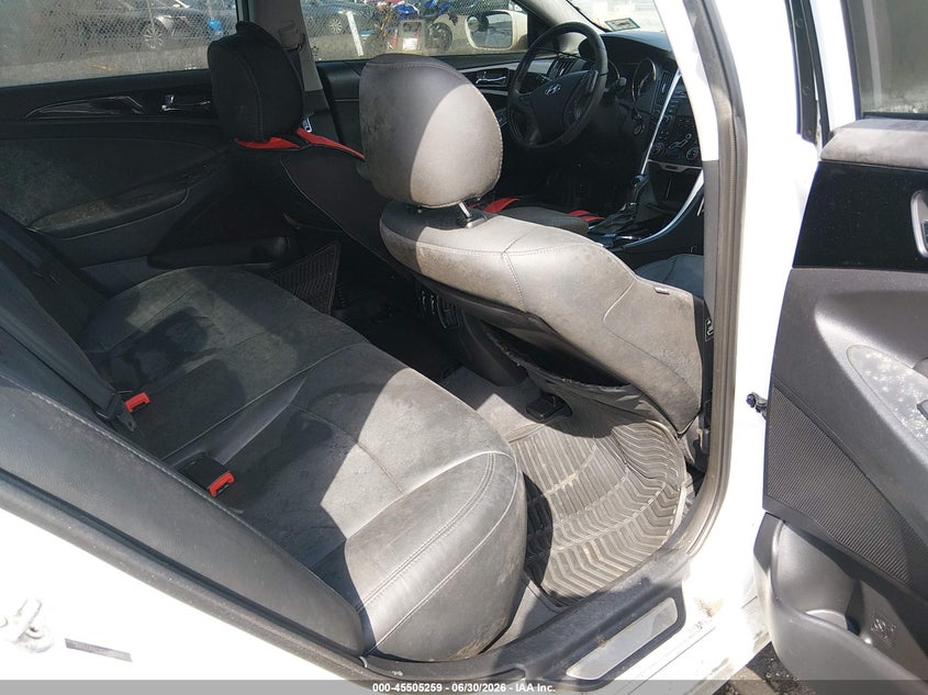 2013 Hyundai Sonata VIN 5NPEC4AC9DH700444 IAAI salvage auction — NORMAL WEAR, Clear (New Jersey), sold $625 on 2026-07-13 (photo 8)