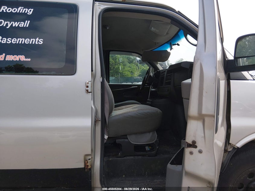 2009 Chevrolet Express 2500 VIN 1GCFG15X291166349 IAAI salvage auction — NORMAL WEAR, Clear (Maryland), sold $300 on 2026-07-09 (photo 5)