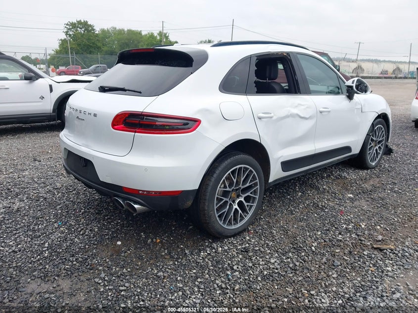 2018 Porsche Macan VIN WP1AA2A52JLB23434 IAAI salvage auction — RIGHT SIDE, Salvage (North Carolina), sold $11,400 on 2026-07-31 (photo 4)