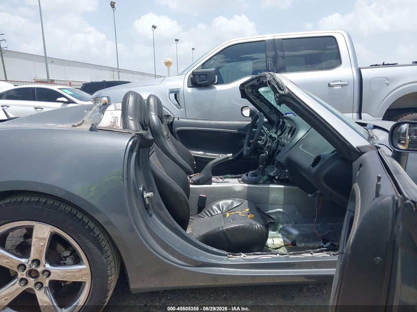 2008 Pontiac Solstice VIN 1G2MF35X18Y113495 IAAI salvage auction — NORMAL WEAR, Original (Texas), sold $575 on 2026-07-09 (photo 5)