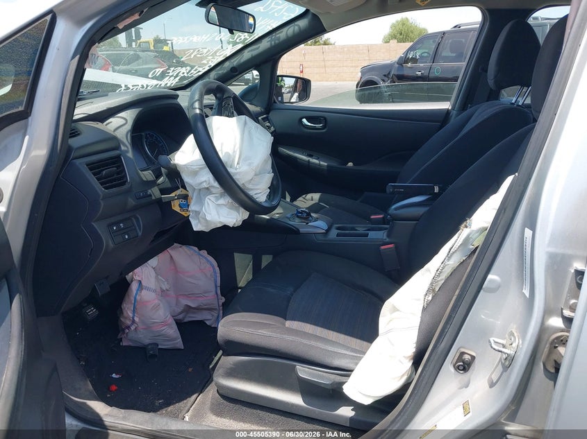 2020 Nissan Leaf VIN 1N4BZ1BP0LC307238 IAAI salvage auction — LEFT FRONT, Salvage Title, sold $1,900 on 2026-07-31 (photo 5)