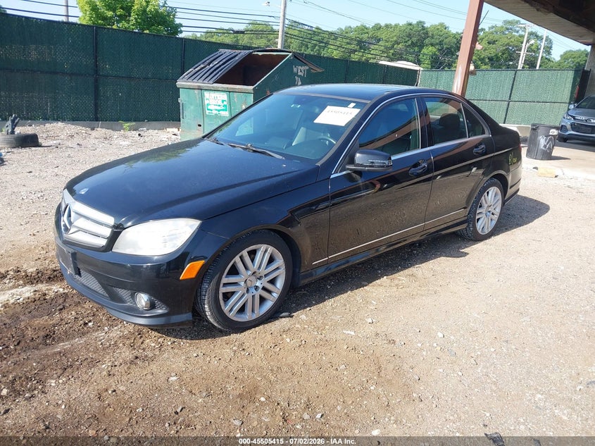 2009 Mercedes-benz C class VIN WDDGF81XX9F331272 IAAI salvage auction — RIGHT SIDE, Salvage (Virginia), sold $800 on 2026-08-11 (photo 2)