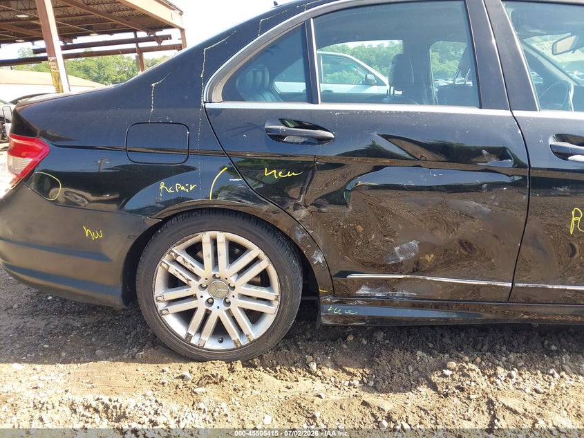 2009 Mercedes-benz C class VIN WDDGF81XX9F331272 IAAI salvage auction — RIGHT SIDE, Salvage (Virginia), sold $800 on 2026-08-11 (photo 6)