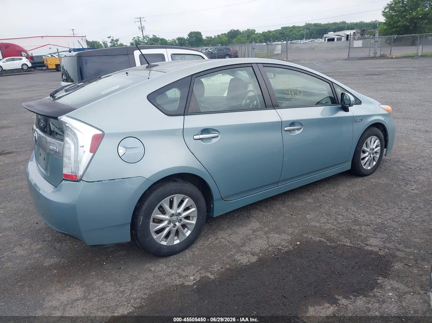 2012 Toyota Prius VIN JTDKN3DP8C3016677 IAAI salvage auction — NORMAL WEAR, Clear (Virginia), sold $5,100 on 2026-07-07 (photo 4)