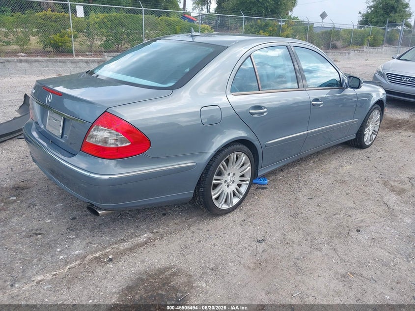 2007 Mercedes-benz E-klasse VIN WDBUF56XX7B096086 IAAI salvage auction — FRONT END, Rebuildable (Florida), sold $275 on 2026-08-06 (photo 4)