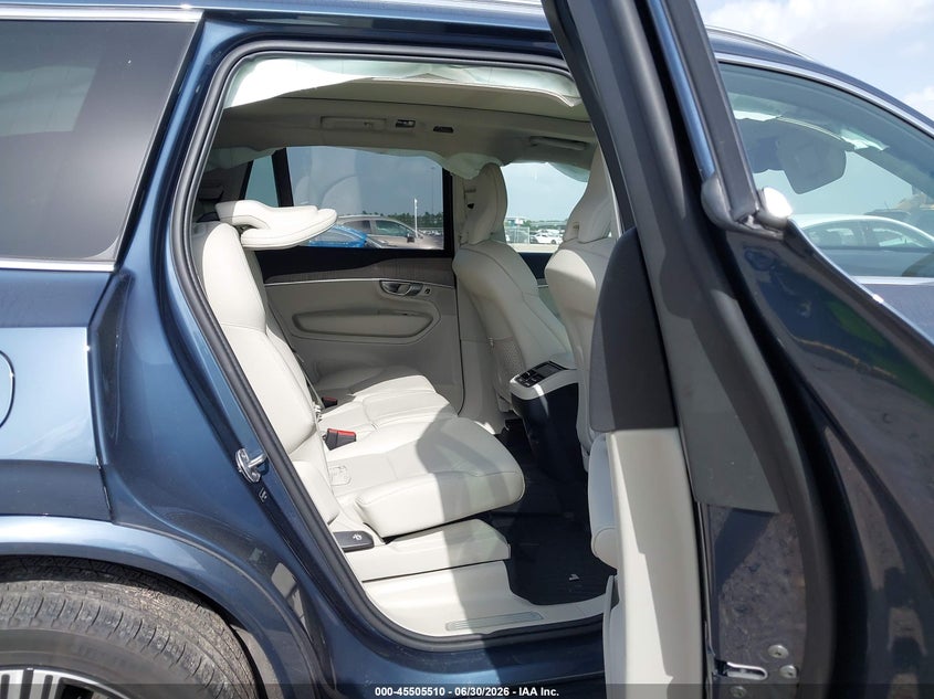 2024 Volvo Xc90 VIN YV4L12PE5R1190406 IAAI salvage auction — FRONT END, Salvage Title, sold $20,175 on 2026-08-20 (photo 8)