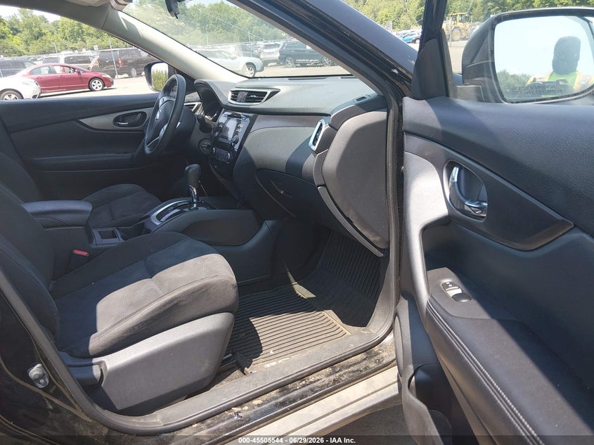 2015 Nissan Rogue VIN KNMAT2MV9FP544297 IAAI salvage auction — REAR END, Salvage (Connecticut), sold $900 on 2026-07-23 (photo 5)