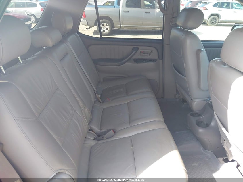 2003 Toyota Sequoia VIN 5TDBT48A43S199298 IAAI salvage auction — NORMAL WEAR, Original (Kentucky), sold $1,250 on 2026-07-20 (photo 8)