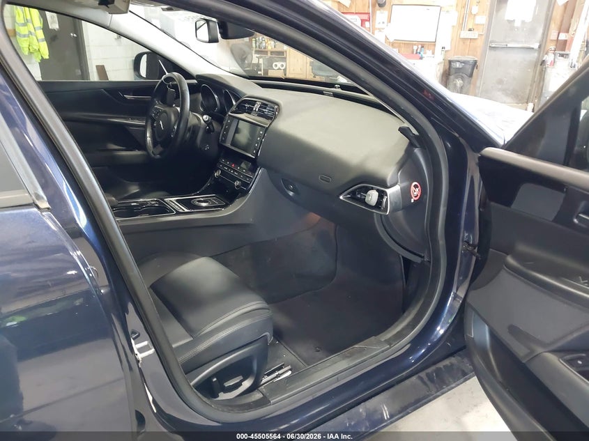2017 Jaguar Xe VIN SAJAR4BG4HA966001 IAAI salvage auction — FRONT END, Salvage Title, sold $675 on 2026-09-20 (photo 5)