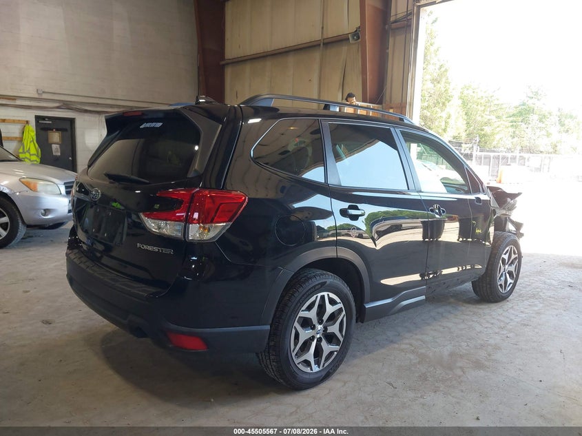 2021 Subaru Forester VIN JF2SKAJC9MH501947 IAAI salvage auction — FRONT END, Mv-907A (New York), sold $3,600 on 2026-07-22 (photo 4)