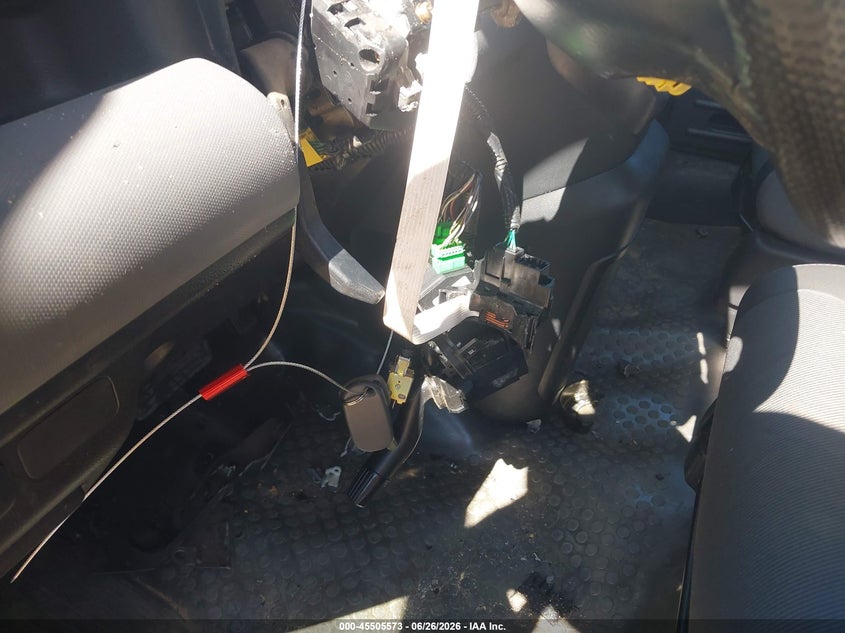 2003 Honda Element VIN 5J6YH28583L019903 IAAI salvage auction — NORMAL WEAR, Clear-Dealer Only (Arizona), sold $25 on 2026-07-09 (photo 6)