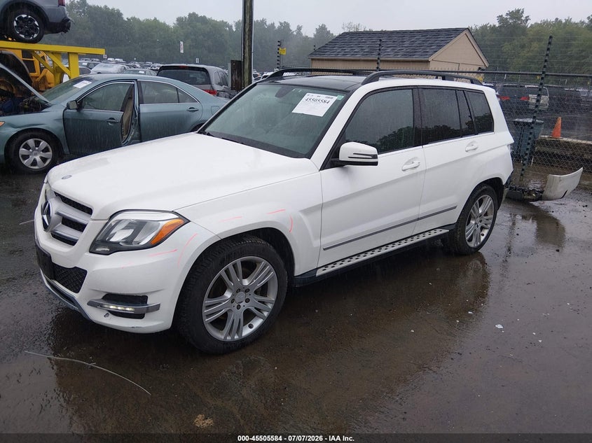 2013 Mercedes-benz Glk-klasse VIN WDCGG8JB4DG036404 IAAI salvage auction — REAR END, Salvage (Connecticut), sold $2,450 on 2026-07-23 (photo 2)