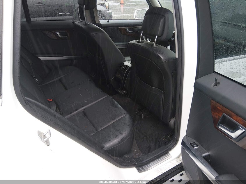 2013 Mercedes-benz Glk-klasse VIN WDCGG8JB4DG036404 IAAI salvage auction — REAR END, Salvage (Connecticut), sold $2,450 on 2026-07-23 (photo 8)