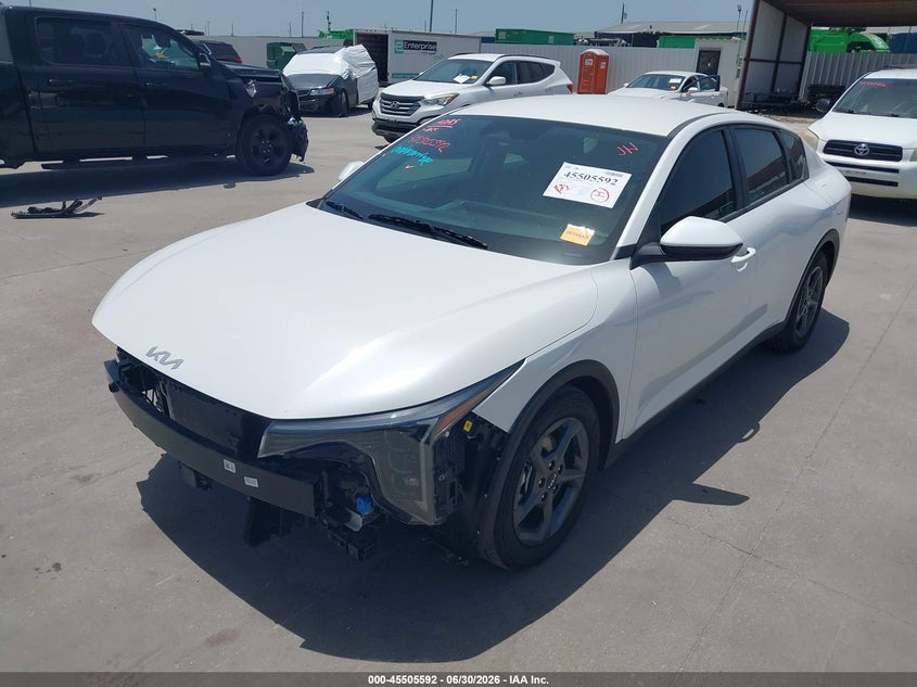 2025 Kia K4 VIN 3KPFT4DE6SE216444 IAAI salvage auction — FRONT END, Salvage Title, sold $9,700 on 2026-08-19 (photo 2)