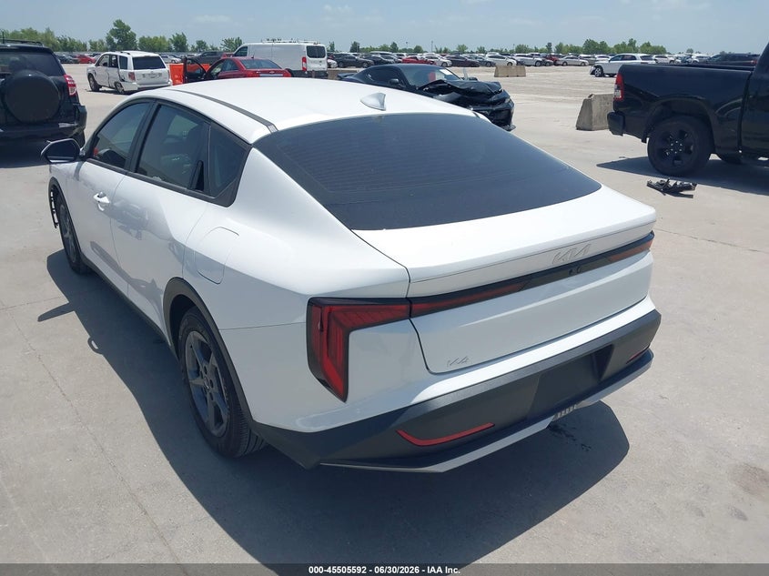 2025 Kia K4 VIN 3KPFT4DE6SE216444 IAAI salvage auction — FRONT END, Salvage Title, sold $9,700 on 2026-08-19 (photo 3)