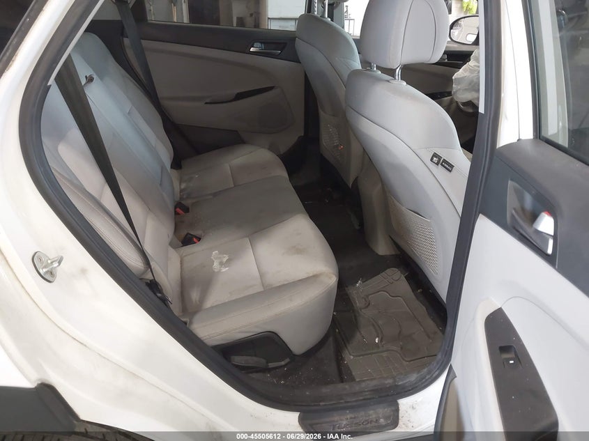 2017 Hyundai Tucson VIN KM8J3CA43HU550517 IAAI salvage auction — FRONT END, Salvage Title, sold $1,550 on 2026-07-15 (photo 8)