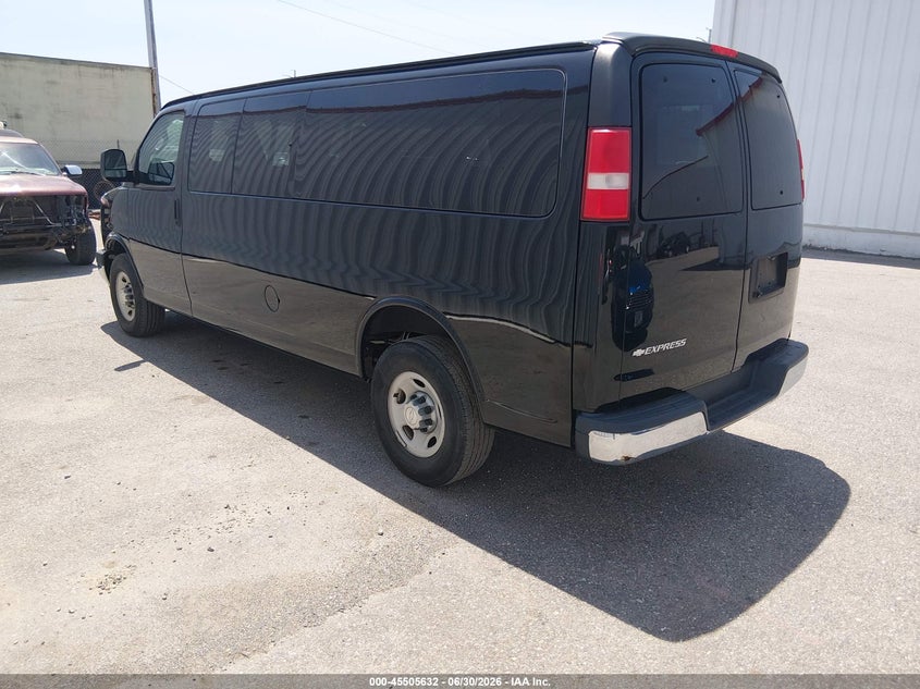 2017 Chevrolet Express 3500 VIN 1GAZGPFF3H1268448 IAAI salvage auction — NORMAL WEAR, SF97 (Maryland), sold $17,700 on 2026-07-21 (photo 3)