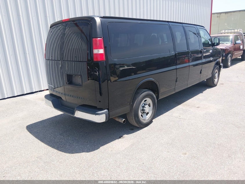2017 Chevrolet Express 3500 VIN 1GAZGPFF3H1268448 IAAI salvage auction — NORMAL WEAR, SF97 (Maryland), sold $17,700 on 2026-07-21 (photo 4)
