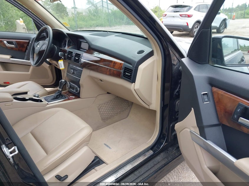 2012 Mercedes-benz Glk-klasse VIN WDCGG8HB5CF739083 IAAI salvage auction — UNKNOWN, Clear (Wisconsin), sold $2,175 on 2026-07-07 (photo 5)