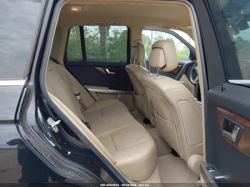2012 Mercedes-benz Glk-klasse VIN WDCGG8HB5CF739083 IAAI salvage auction — UNKNOWN, Clear (Wisconsin), sold $2,175 on 2026-07-07 (photo 8)