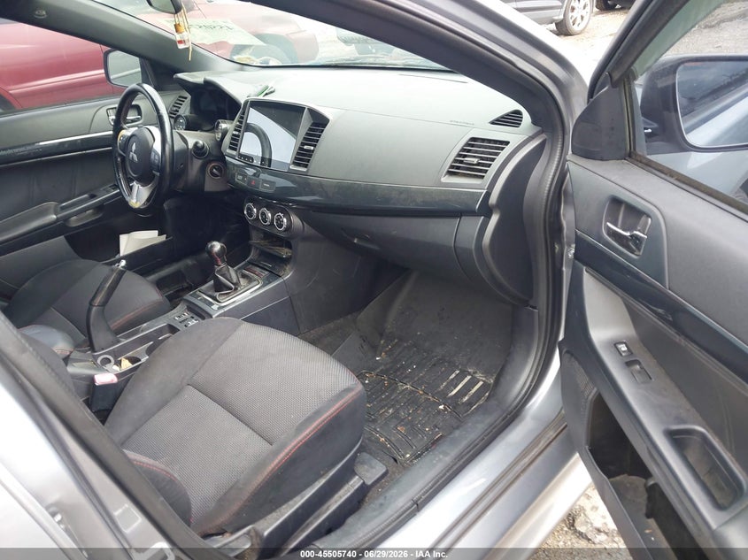 2015 Mitsubishi Lancer evolution VIN JA32W7FV6FU028467 IAAI salvage auction — NORMAL WEAR, Clear (Virginia), sold $7,600 on 2026-07-10 (photo 5)