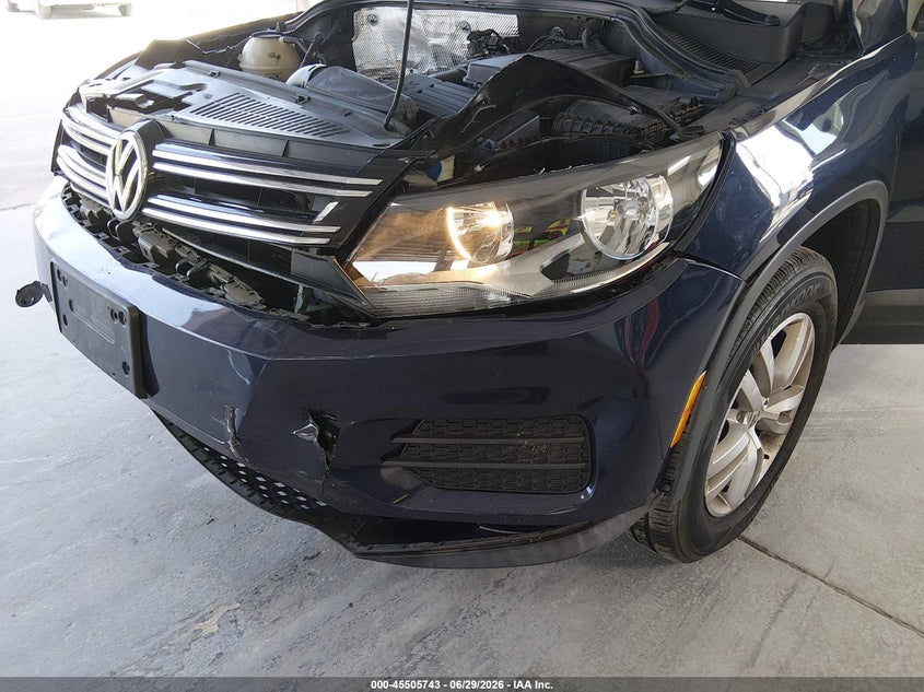 2016 Volkswagen Tiguan VIN WVGBV7AX4GW587837 IAAI salvage auction — FRONT END, Rebuildable (Florida), sold $1,450 on 2026-08-02 (photo 6)