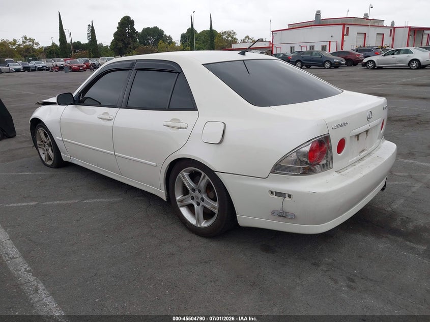 2001 Lexus Is 300 VIN JTHBD182010007183 IAAI salvage auction — FRONT END, Salvage (California), sold $600 on 2026-07-23 (photo 3)