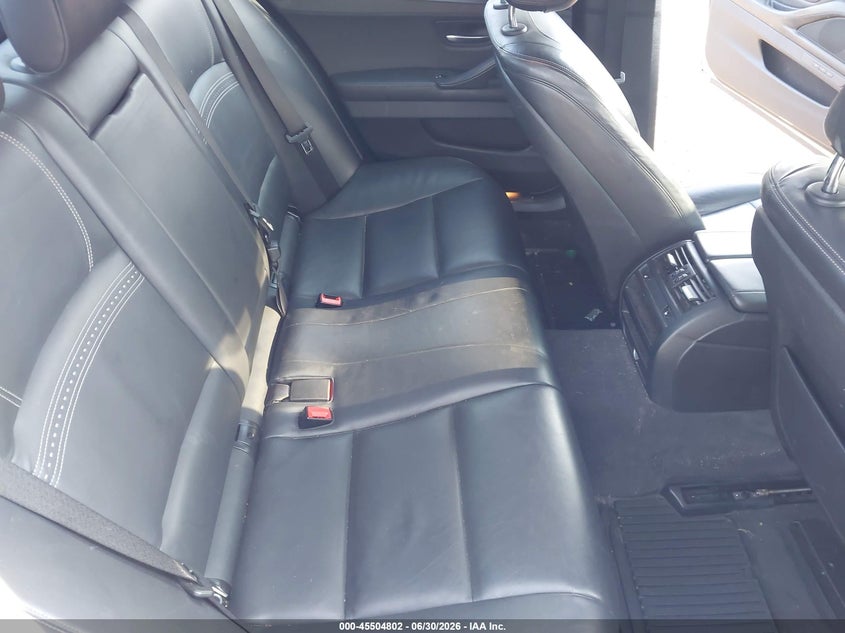 2016 BMW 5er VIN WBA5A7C52GG152461 IAAI salvage auction — FRONT & REAR, Mv-907A (New York), sold $25 on 2026-07-28 (photo 8)