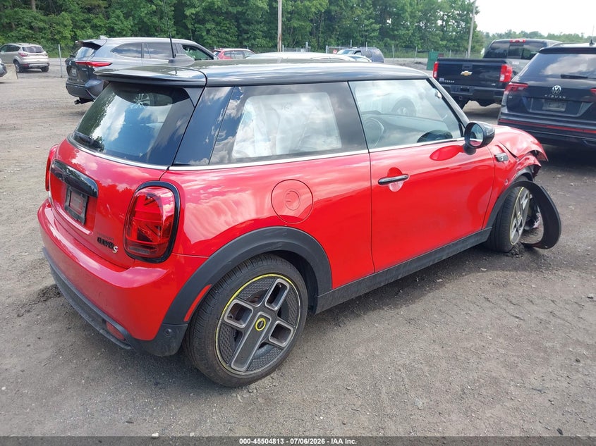 2023 Mini Hard top VIN WMW13DJ0XP2S74271 IAAI salvage auction — FRONT END, Salvage - Greater Than 75% (Maryland), sold $3,950 on 2026-08-02 (photo 4)