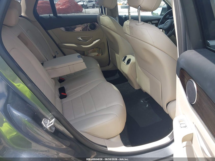 2018 Mercedes-benz Glc VIN WDC0G4JB5JV080798 IAAI salvage auction — RIGHT FRONT, Salvage Title, sold $1,050 on 2026-07-23 (photo 8)