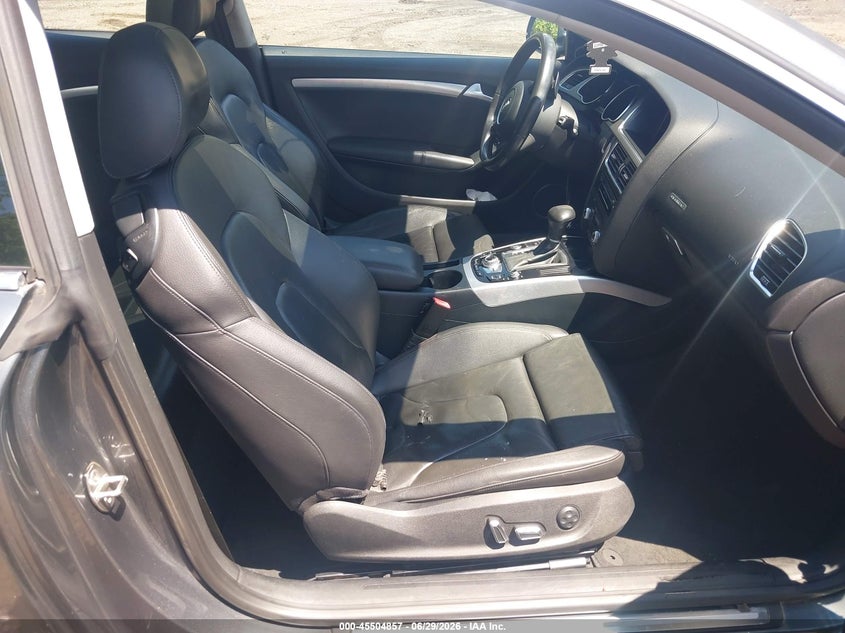 2013 Audi A5 VIN WAUVFAFR2DA044823 IAAI salvage auction — NORMAL WEAR, Clear (Maryland), sold $350 on 2026-07-15 (photo 5)