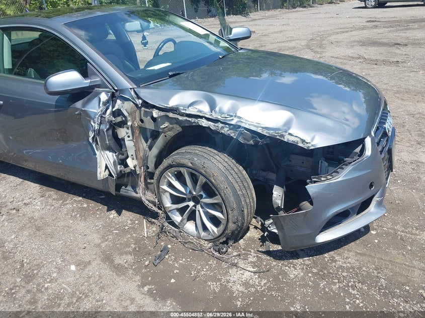 2013 Audi A5 VIN WAUVFAFR2DA044823 IAAI salvage auction — NORMAL WEAR, Clear (Maryland), sold $350 on 2026-07-15 (photo 6)