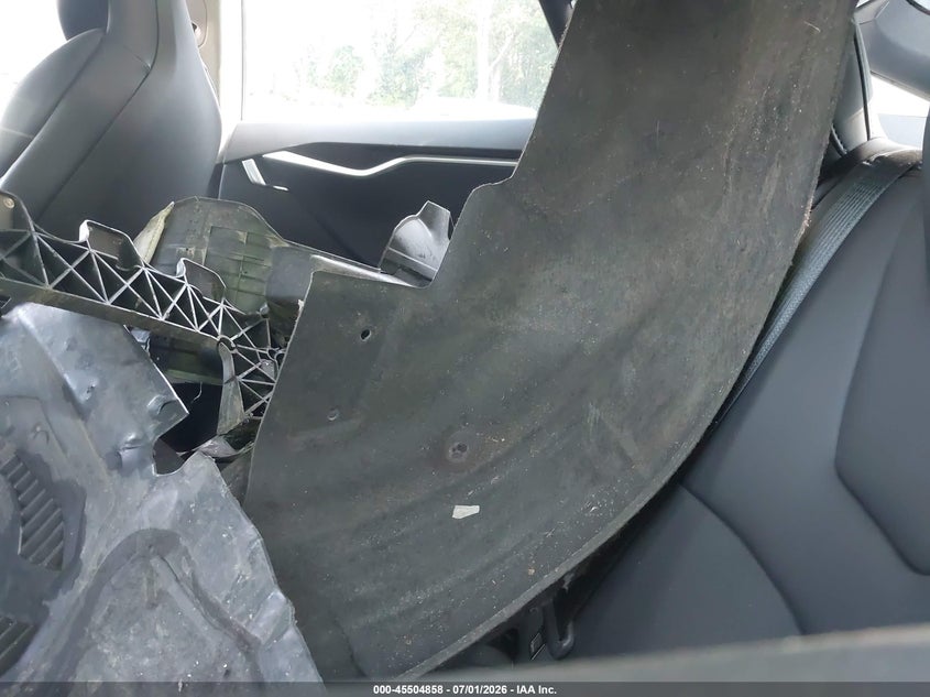 2017 Tesla Model s VIN 5YJSA1E22HF215608 IAAI salvage auction — FRONT END, Salvage Title, sold $4,125 on 2026-07-23 (photo 8)