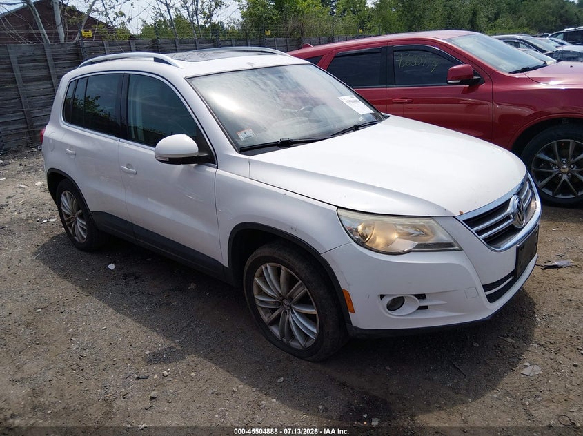2011 Volkswagen Tiguan VIN WVGBV7AX7BW517127 IAAI salvage auction — REAR END, Clear (Massachusetts), sold $500 on 2026-07-17 (photo 1)