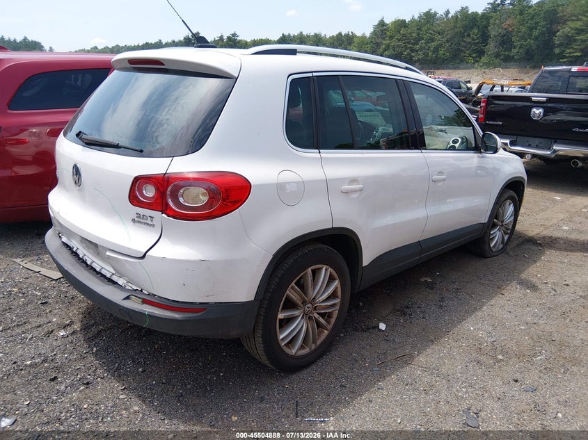 2011 Volkswagen Tiguan VIN WVGBV7AX7BW517127 IAAI salvage auction — REAR END, Clear (Massachusetts), sold $500 on 2026-07-17 (photo 4)