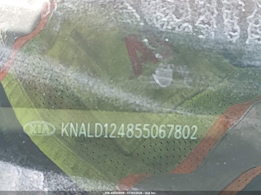 2005 Kia Amanti VIN KNALD124855067802 IAAI salvage auction — NORMAL WEAR, Clear (Florida), sold $300 on 2026-07-14 (photo 9)