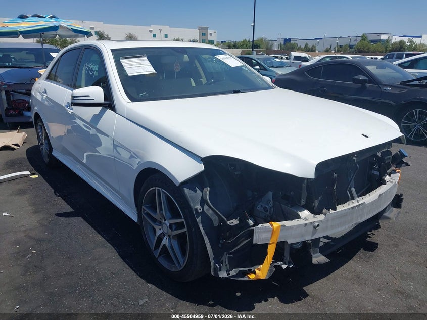 2014 Mercedes-benz E-klasse VIN WDDHF5KB7EB021765 IAAI salvage auction — FRONT & REAR, Wait Title, sold $1,275 on 2026-08-14 (photo 1)