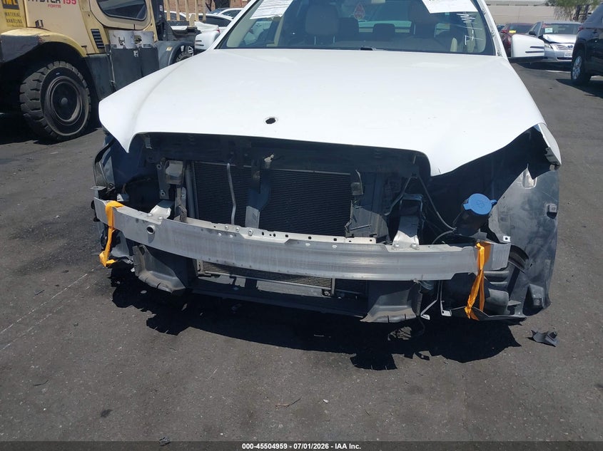 2014 Mercedes-benz E-klasse VIN WDDHF5KB7EB021765 IAAI salvage auction — FRONT & REAR, Wait Title, sold $1,275 on 2026-08-14 (photo 6)