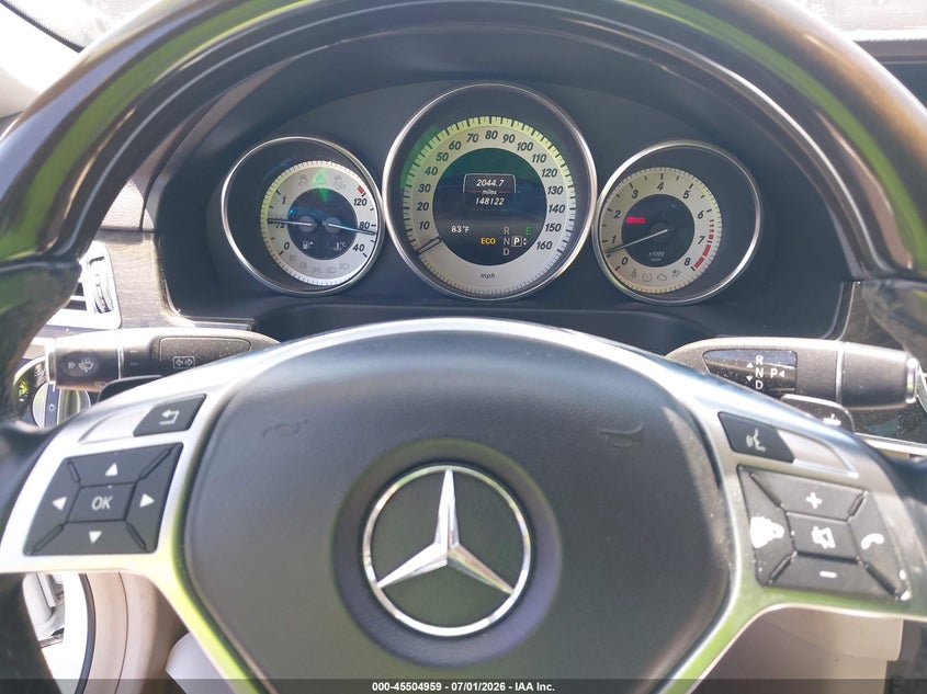 2014 Mercedes-benz E-klasse VIN WDDHF5KB7EB021765 IAAI salvage auction — FRONT & REAR, Wait Title, sold $1,275 on 2026-08-14 (photo 7)