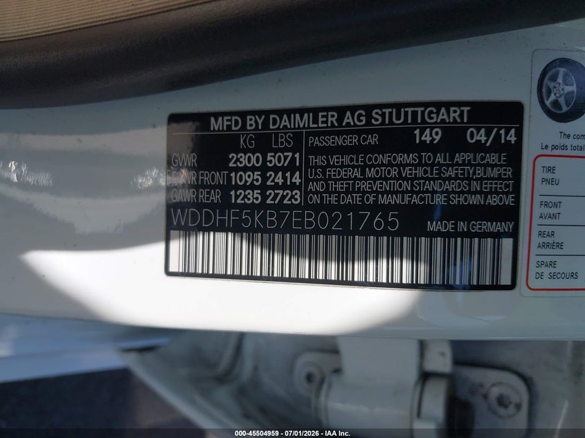2014 Mercedes-benz E-klasse VIN WDDHF5KB7EB021765 IAAI salvage auction — FRONT & REAR, Wait Title, sold $1,275 on 2026-08-14 (photo 9)