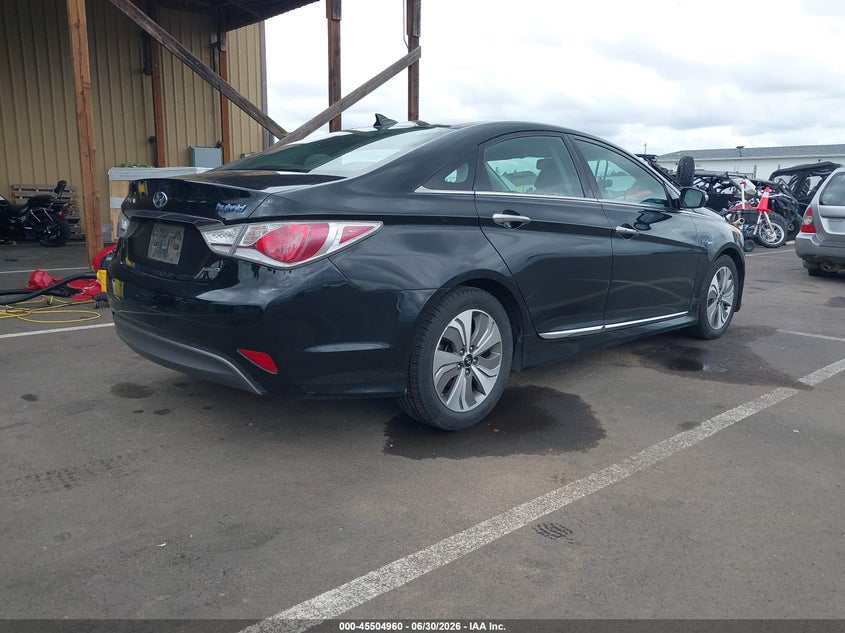 2014 Hyundai Sonata VIN KMHEC4A48EA111298 IAAI salvage auction — NORMAL WEAR, Clear (Oregon), sold $275 on 2026-07-21 (photo 4)