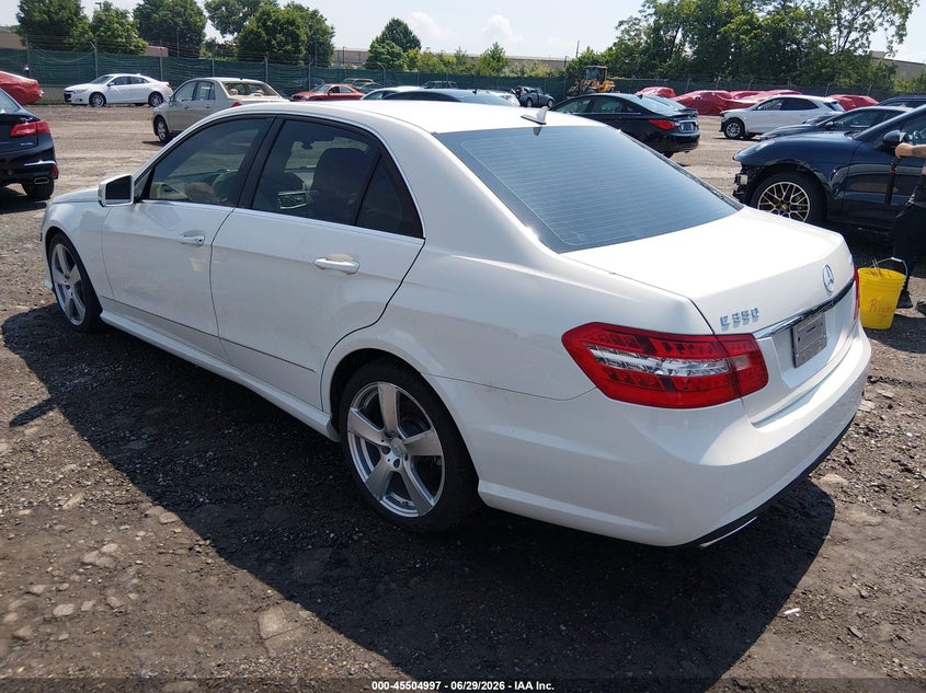 2010 Mercedes-benz E-class VIN WDDHF8HB3AA109592 IAAI salvage auction — NORMAL WEAR, Clear (Pennsylvania), sold $200 on 2026-07-10 (photo 3)