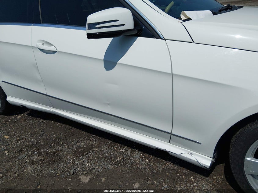 2010 Mercedes-benz E-class VIN WDDHF8HB3AA109592 IAAI salvage auction — NORMAL WEAR, Clear (Pennsylvania), sold $200 on 2026-07-10 (photo 6)