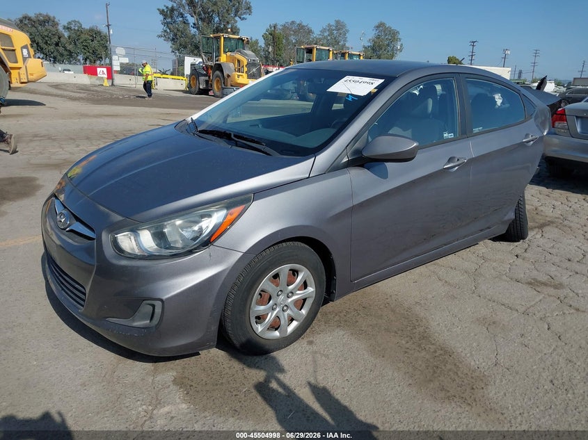 2013 Hyundai Accent VIN KMHCT4AE7DU549484 IAAI salvage auction — REAR END, Salvage Title, sold $975 on 2026-07-15 (photo 2)