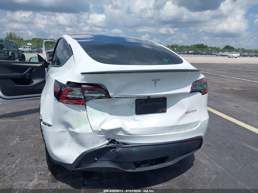 2023 Tesla Model y VIN 7SAYGDEF6PA049086 IAAI salvage auction — LEFT REAR, Salvage Title, sold $12,750 on 2026-09-07 (photo 6)